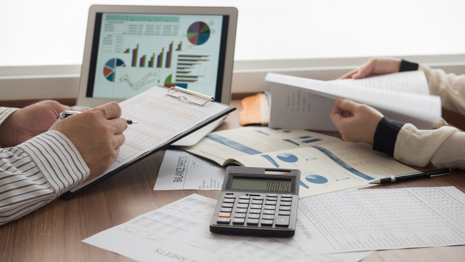 Financial advisors discussing plans